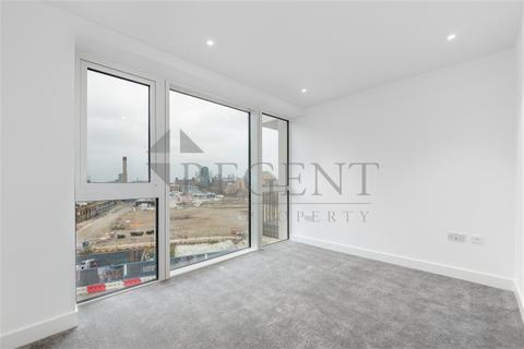 2 bedroom apartment to rent - Admiralty House, Vaughan Way, E1W