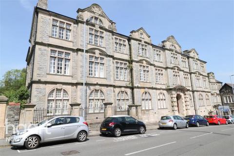 2 bedroom flat to rent, Shirehall, Newport