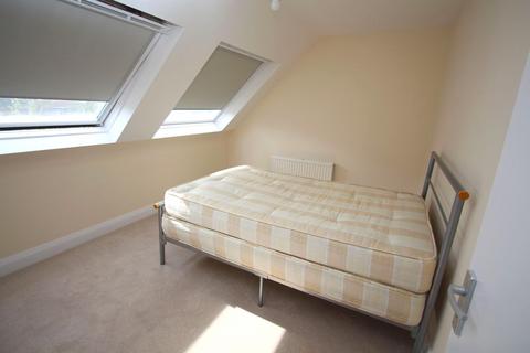 2 bedroom duplex to rent, Cranes Park, Surbiton KT5