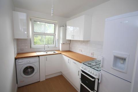 2 bedroom duplex to rent, Cranes Park, Surbiton KT5