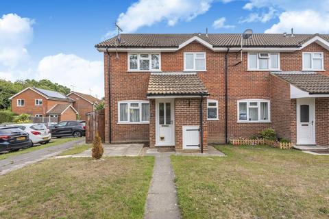 2 bedroom end of terrace house to rent, Lightwater,  Surrey,  GU18