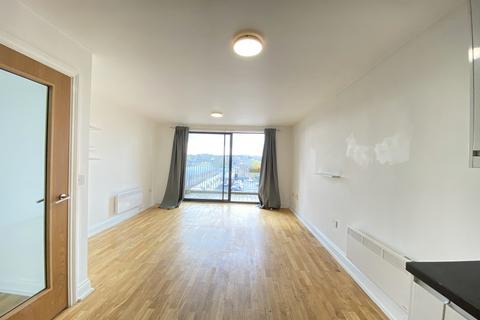 2 bedroom flat to rent, Zanib Court, Rye Lane, Peckham, SE15