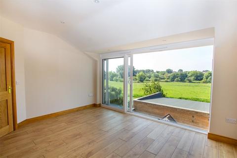 1 bedroom penthouse to rent, Crawley Road, Witney, Oxfordshire, OX28