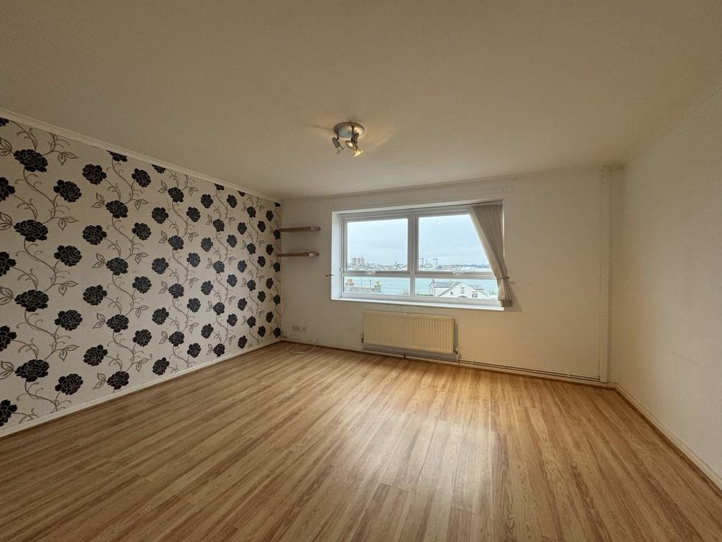 Salamanca Street, Torpoint 3 bed to rent £750 pcm (£173 pw)