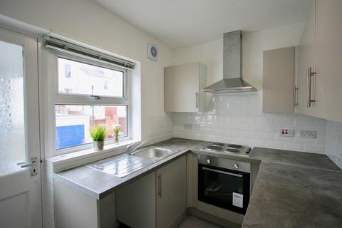 1 bedroom flat to rent, 51a Thornbury Park Avenue