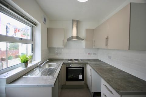 1 bedroom flat to rent, 51a Thornbury Park Avenue