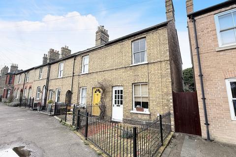 2 bedroom end of terrace house to rent, Ouse Walk, Huntingdon