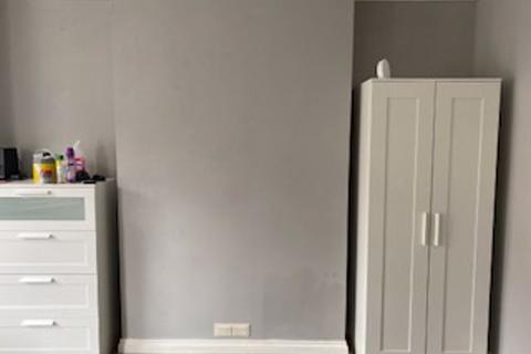 undefined, Double Room Available in shared house - Walpole Road, Bournemouth- Available from 20th February 2026