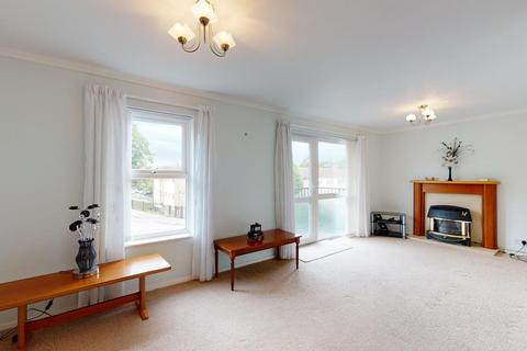 2 bedroom flat for sale - Godwyne Road, Dover