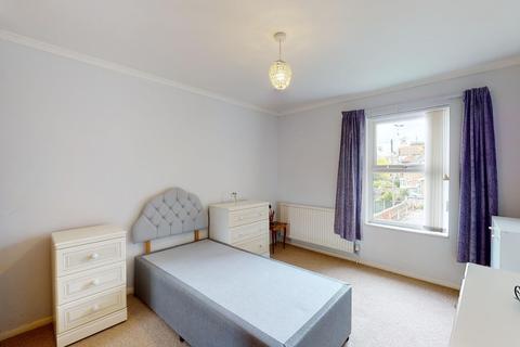 2 bedroom flat for sale - Godwyne Road, Dover