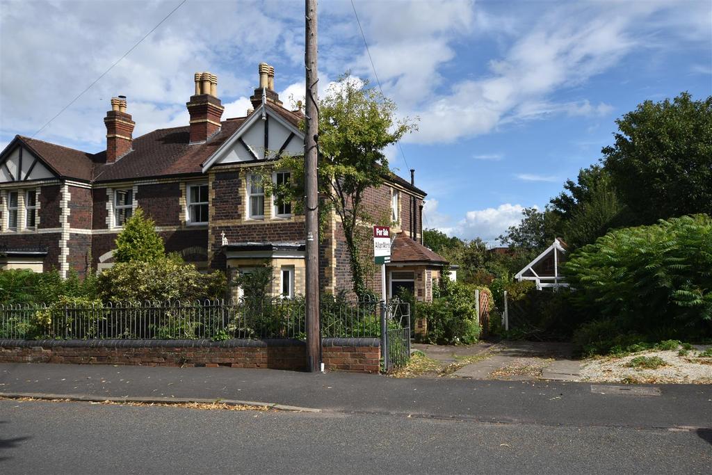 St. Andrews Road, Malvern 4 bed semidetached house £560,000
