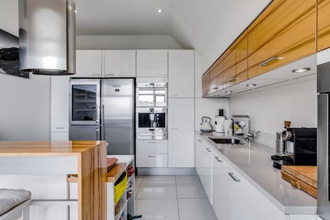 3 bedroom apartment to rent, Redington Road, Hampstead, London, NW3