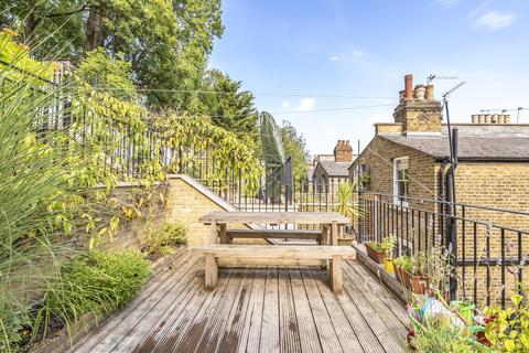 Upper Flat, 16 Waterlow Road, London, N19 5NH