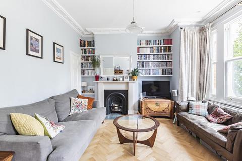 Upper Flat, 16 Waterlow Road, London, N19 5NH