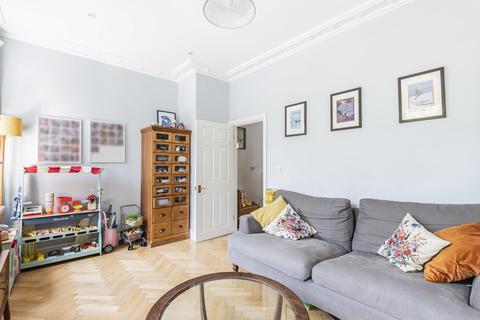 Upper Flat, 16 Waterlow Road, London, N19 5NH