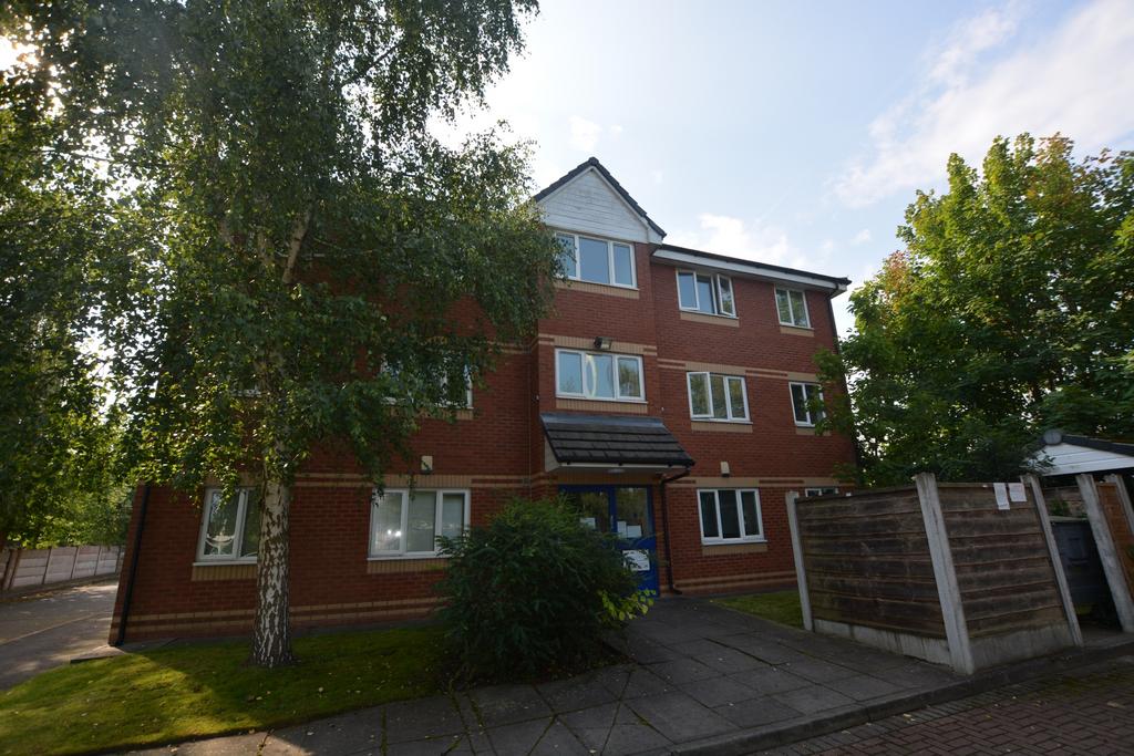 Redwood Close, Stockport Road, Cheadle Heath, SK3 0JU 2 bed apartment