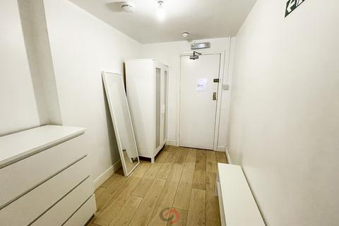 Studio to rent, Kember Street, Islington, London, N1, London  N1