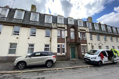 2 bed flat/apartment for rent in Elba Street, Ayr KA8