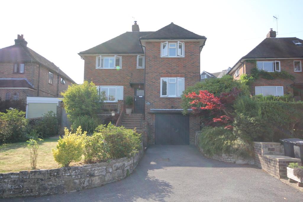 Harlequin Lane, Crowborough 3 bed detached house £560,000