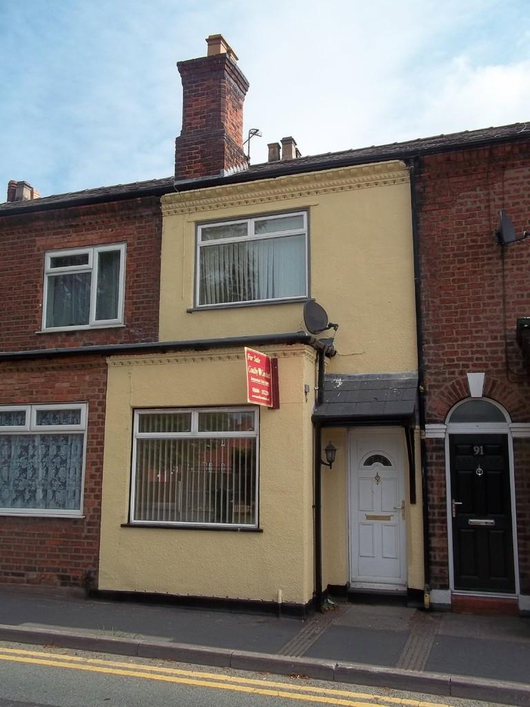 Middlewich Road, Northwich 3 bed terraced house £595 pcm (£137 pw)