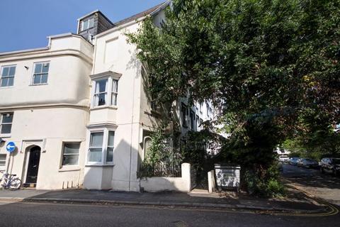 1 bedroom apartment to rent, Bystock Terrace, Exeter