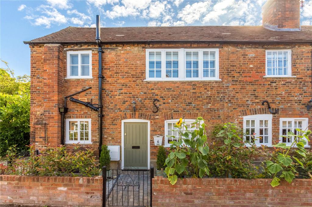 Factory Yard, End, Beaconsfield, Buckinghamshire, HP9 2 bed end