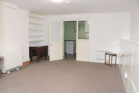 undefined, Buckyette, TOTNES TQ9