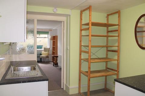 undefined, Buckyette, TOTNES TQ9