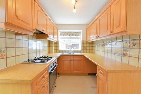 3 bedroom detached house to rent, Hatters Close, Copmanthorpe, York