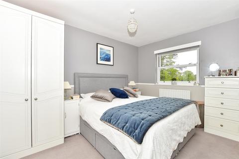 3 bedroom maisonette for sale, High Street, Cranleigh, Surrey