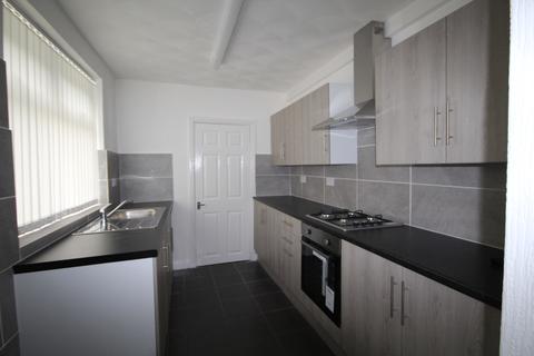 3 bedroom end of terrace house to rent - Chesnut Avenue, Queens Rd, Hull, HU5