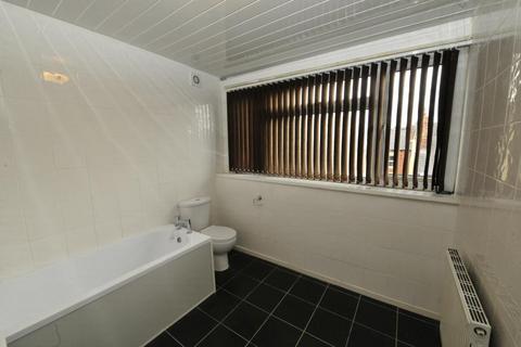 2 bedroom terraced house to rent, AUTUMN STREET, HYDE PARK, LEEDS