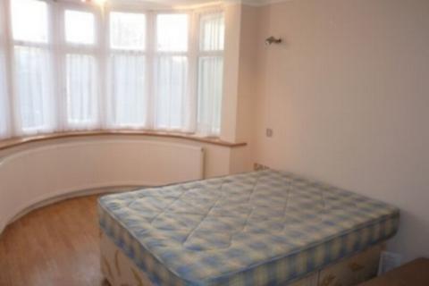 1 bedroom flat to rent, Becmead Avenue, Kenton, HA3