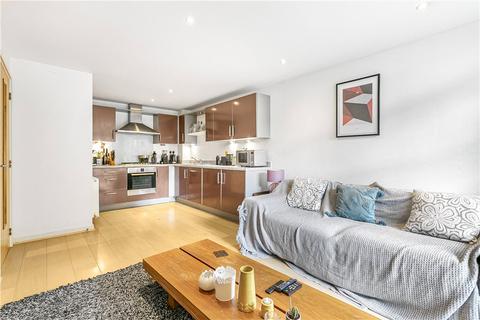 1 bedroom apartment to rent, Scott Avenue, Putney, SW15