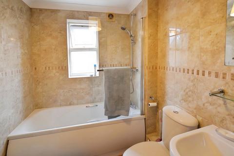 3 bedroom semi-detached house to rent, Waterman Court, York YO24