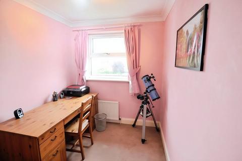 3 bedroom semi-detached house to rent, Waterman Court, York YO24