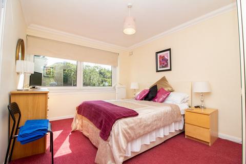3 bedroom flat to rent, Orchardbrae Avenue, Orchard Brae, Edinburgh, EH4