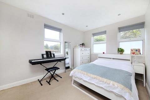 2 bedroom flat for sale, Earlsfield Road, London