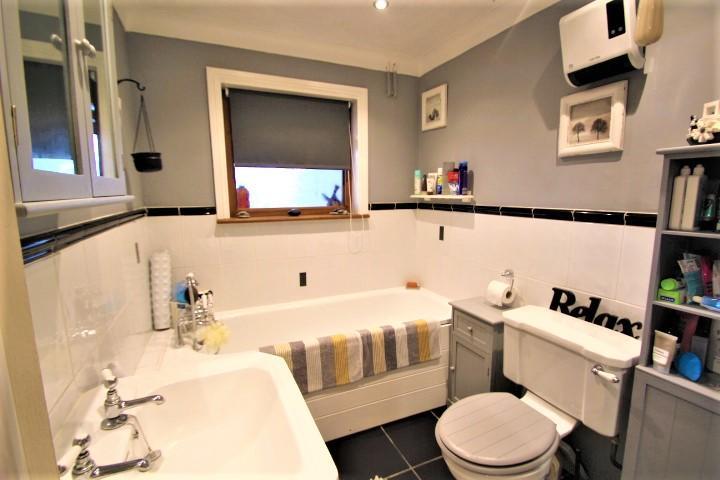 Bath and shower room