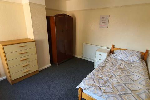 1 bedroom in a house share to rent - Room5, Newton Road, Sparkhill, Birmingham, B11 4PS