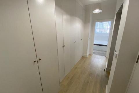 2 bedroom flat to rent, Kings Road,  Reading,  RG1