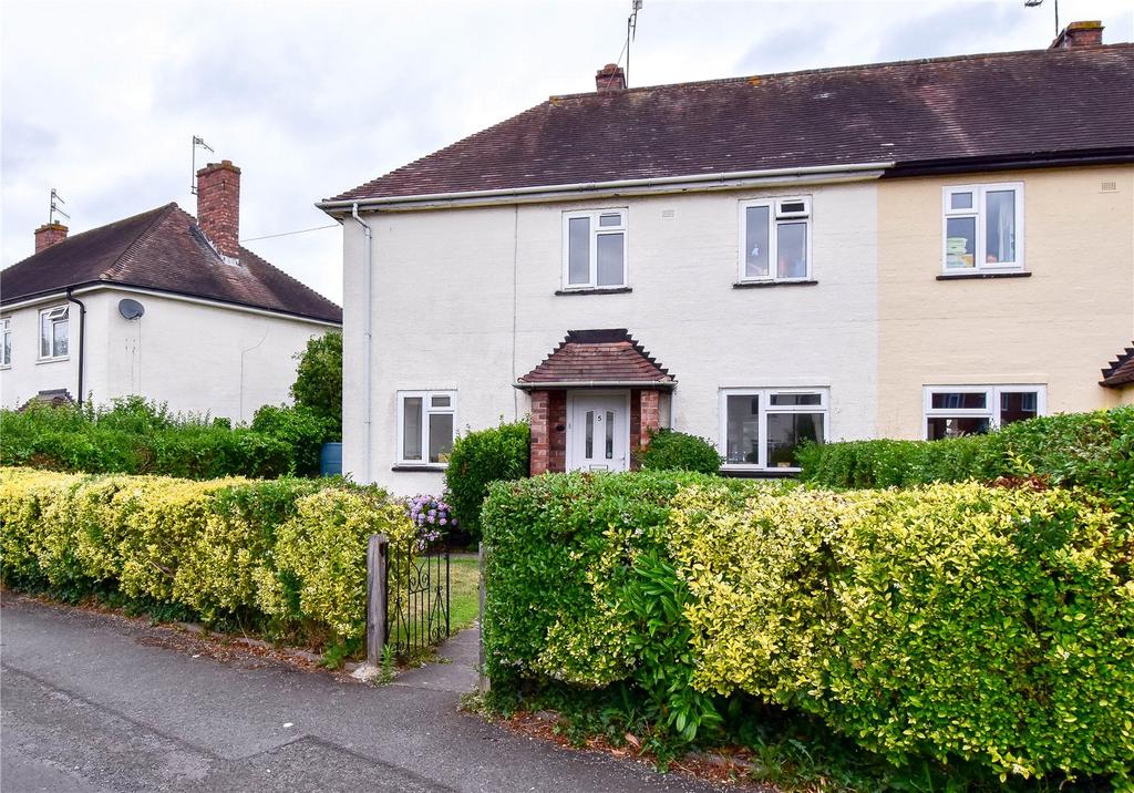 Stalls Farm Road, Droitwich, Worcestershire, WR9 3 bed semidetached