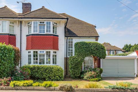 5 Audley Drive, Warlingham, CR6 9AH
