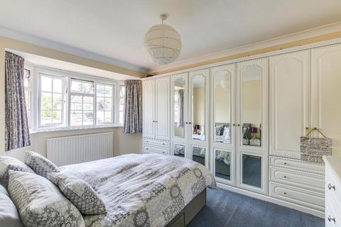5 Audley Drive, Warlingham, CR6 9AH