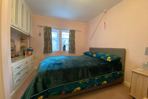 2 bedroom terraced house for sale - 10 Pyndar Court, Malvern, Worcestershire, WR13