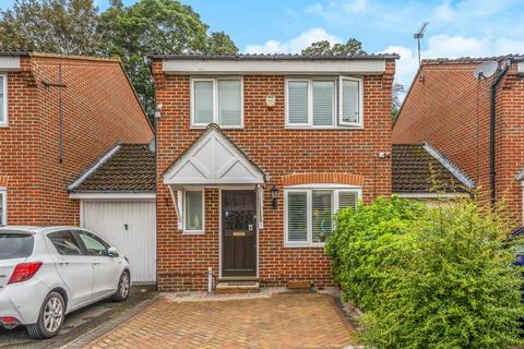 3 bedroom link detached house to rent, Bankside Close,  Isleworth,  TW7