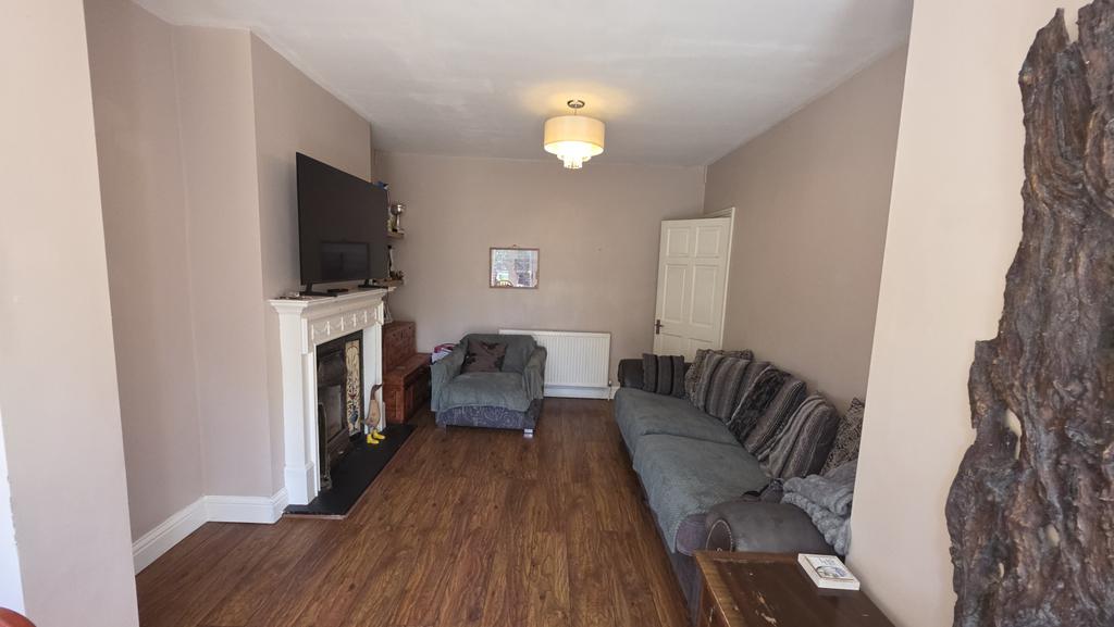 House in Romford - View 4