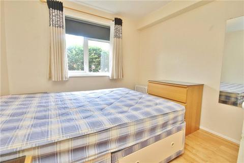 1 bedroom apartment to rent, Wendover Road, Staines-upon-Thames, Surrey, TW18