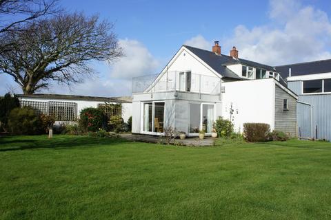 3 bedroom semi-detached house to rent, Feock, Nr Truro