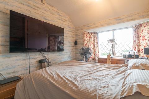 54 Arnold Road, Shirley, Solihull, B90 3JP